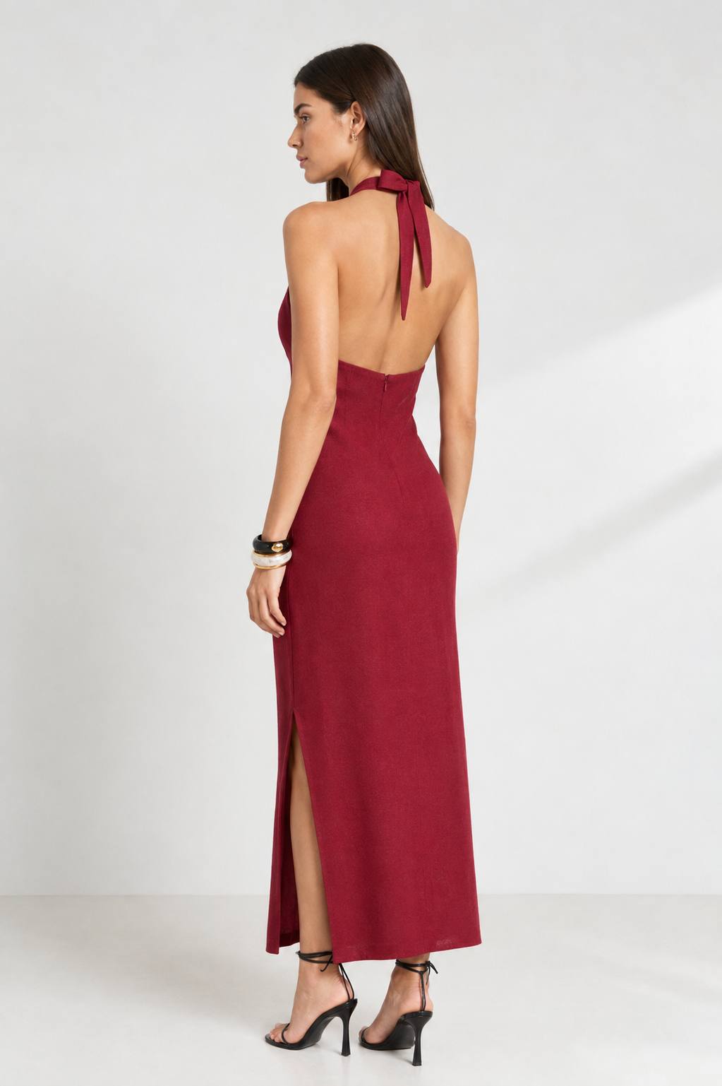 Vestido Halter Cut-Out